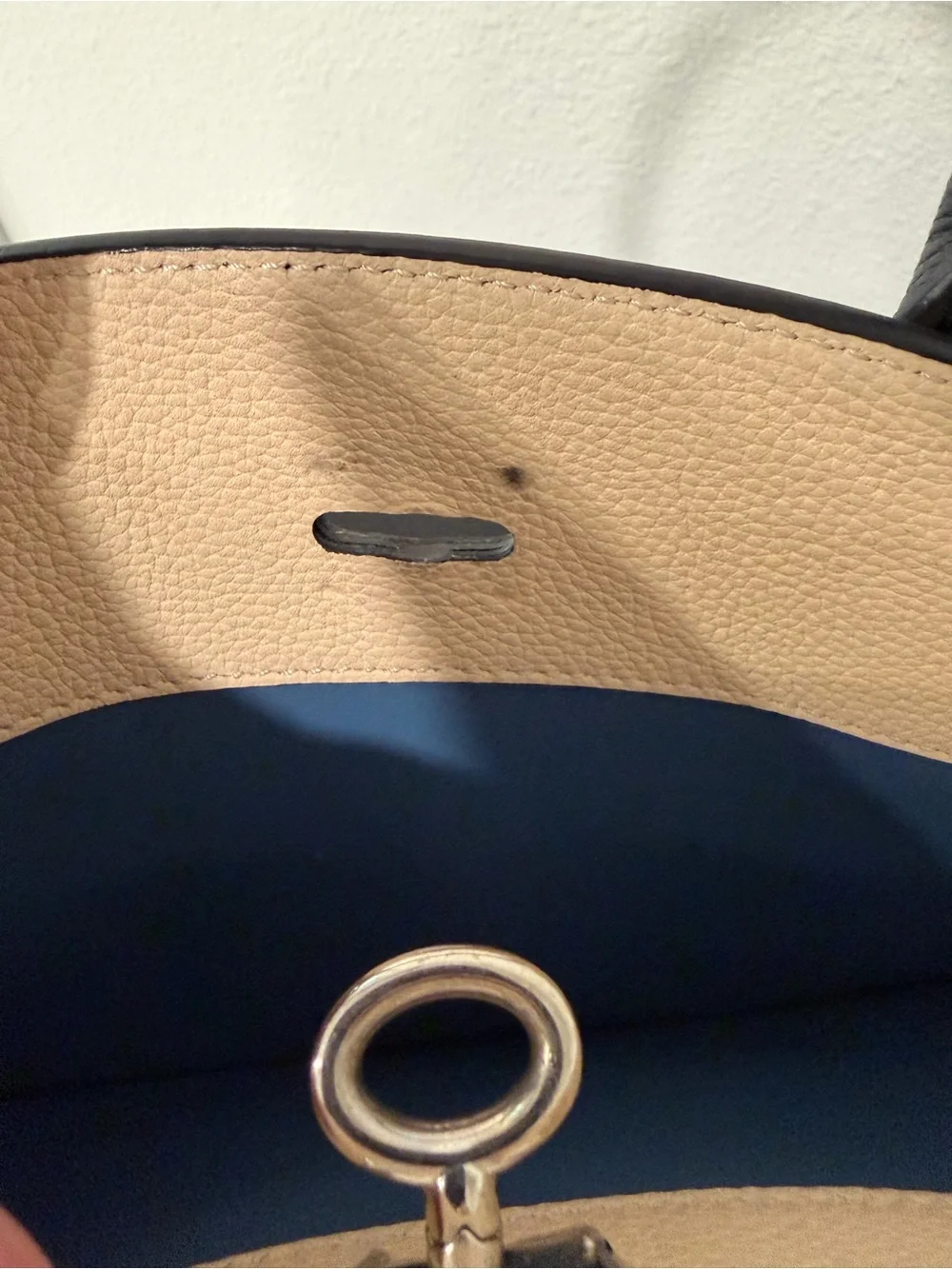 Louis Vuitton City steamer leather handbag in blue - Picture 12 of 14